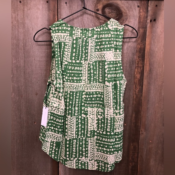 Velvet by Graham & Spencer Zita Blouse Tank Top in Green Size XS - Picture 7 of 16